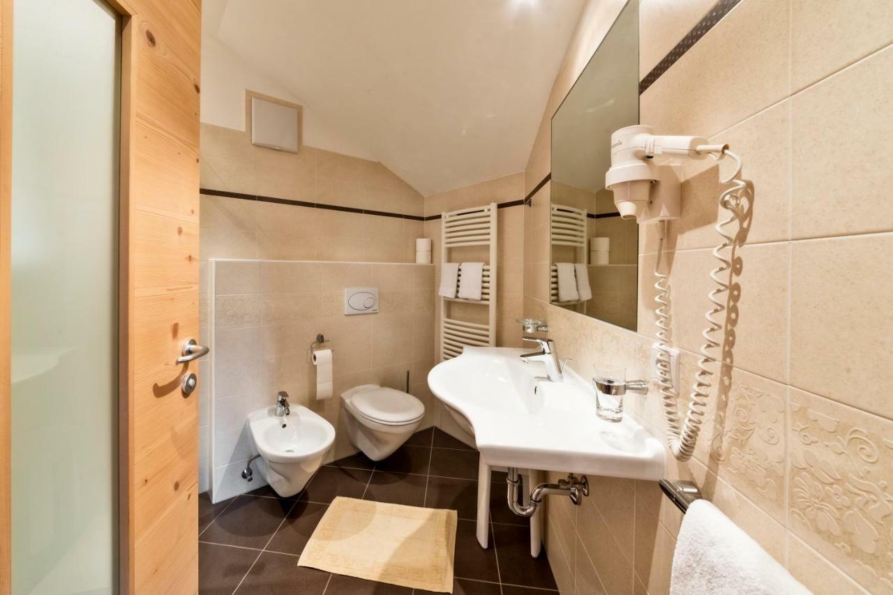 Garni Pramstrahler Hotell Chiusa Eksteriør bilde